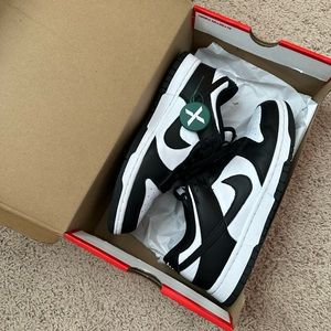 Nike Dunks White/Black